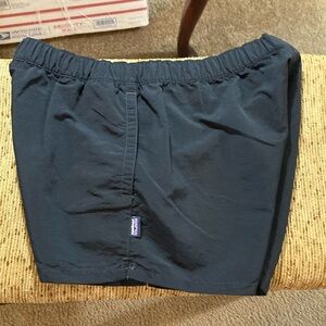 Ladies Patagonia 2in Barely Baggies size Large NWOT